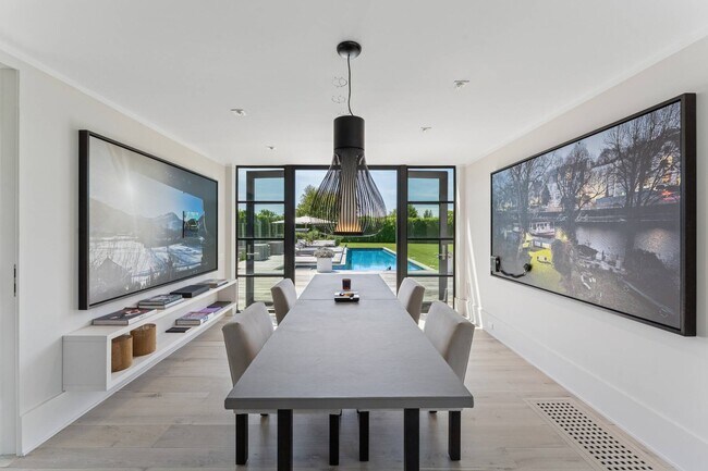 Building Photo - 811 Halsey Ln