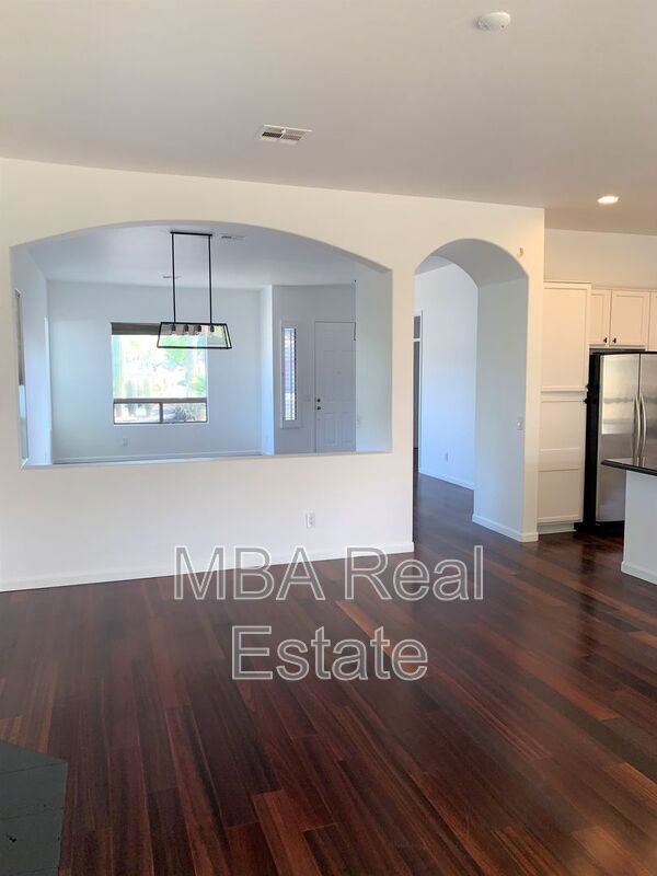 Building Photo - 16824 N 63rd St