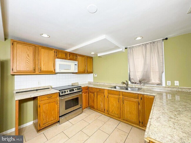 Building Photo - 11803 Drummond Ct