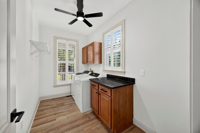 Building Photo - 1733 Indigo Island Dr