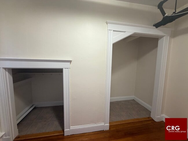 Building Photo - 9 Barrows St