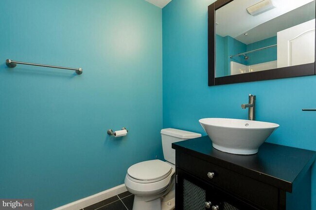 Building Photo - 2685 Cameron Way