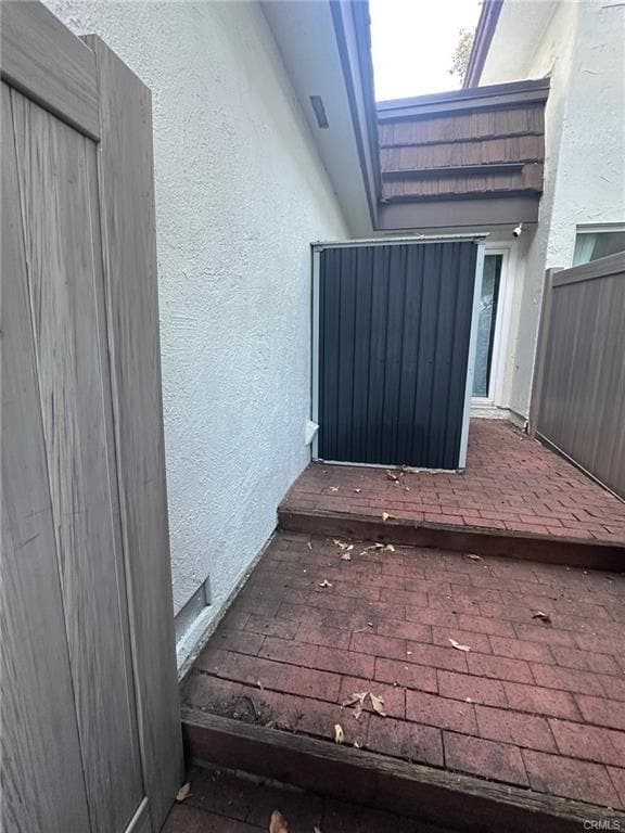 Building Photo - 10416 Larwin Ave