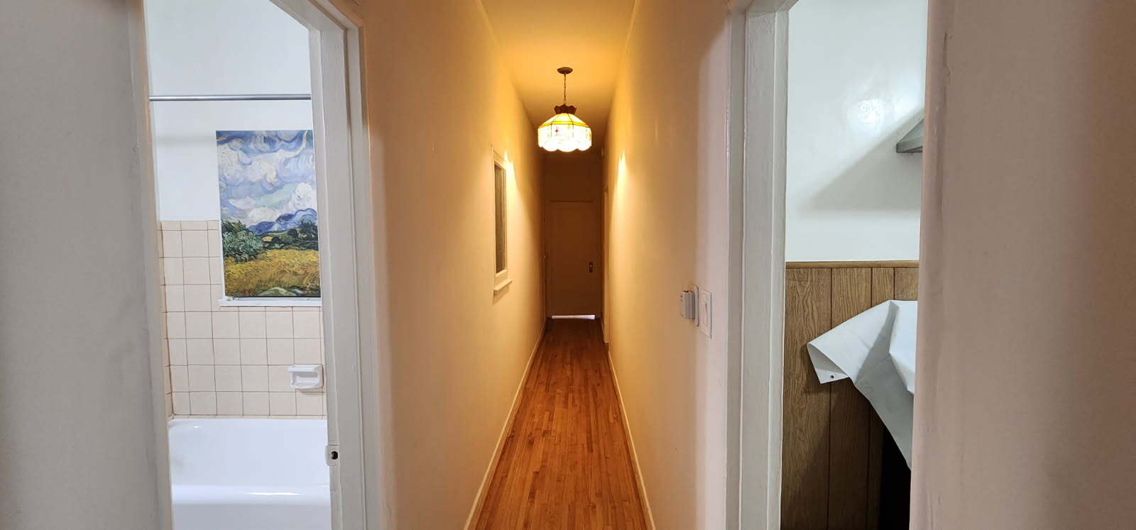 Building Photo - 419 N Stanley Ave