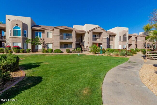 Building Photo - 17017 N 12th St