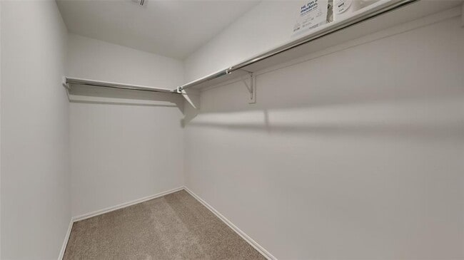 Building Photo - 16205 Lovers Ln