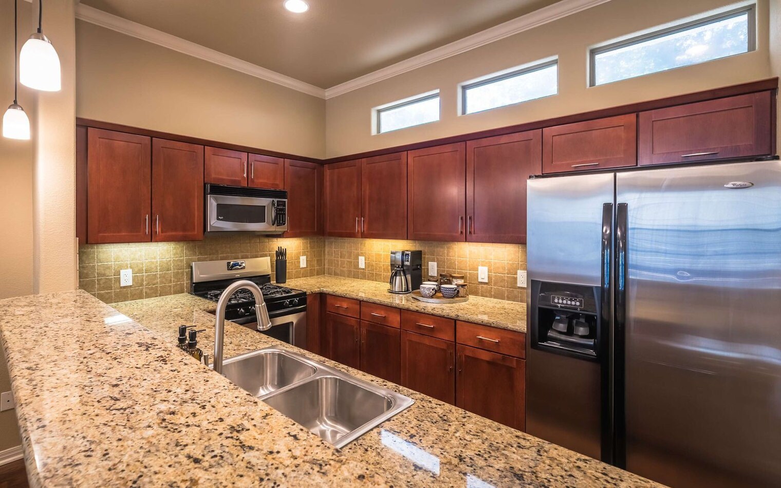 Building Photo - 1115 Kinney Ave