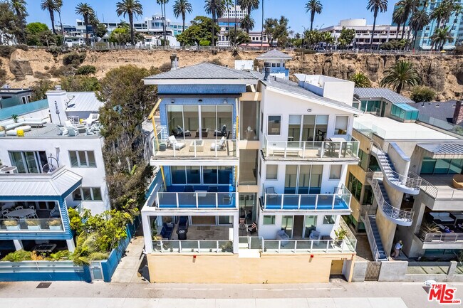 Building Photo - 1351 Palisades Beach Rd