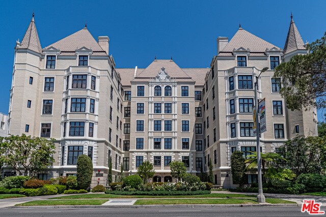 Primary Photo - 316 N Rossmore Ave