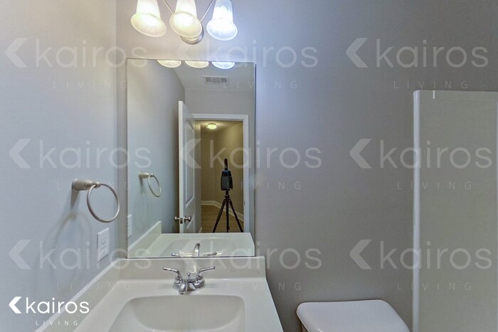 Building Photo - 815 Ferguson Ln