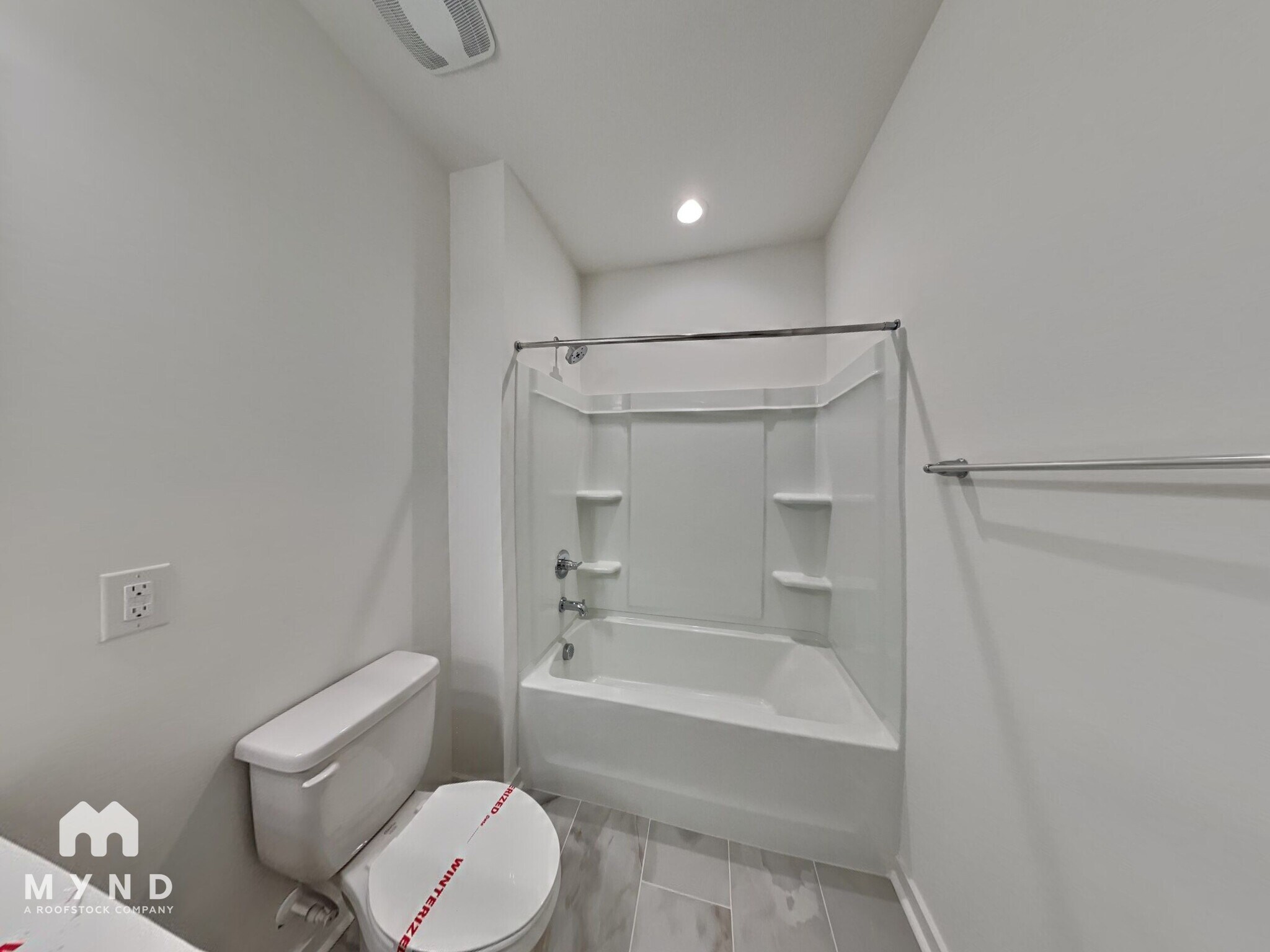 Building Photo - 928 Wainwright Ave