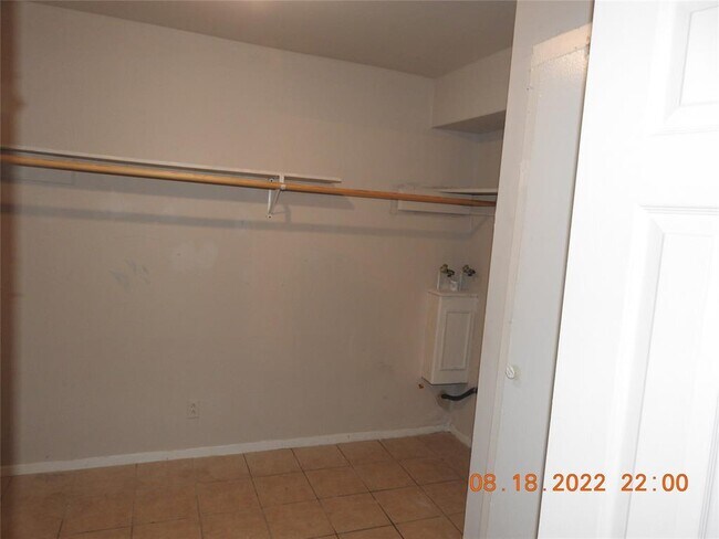 Building Photo - 6405 Westward St