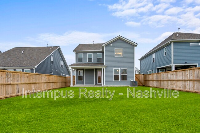 Building Photo - 704 Conifer Dr