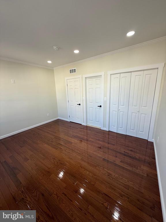 Building Photo - 5502 Master St