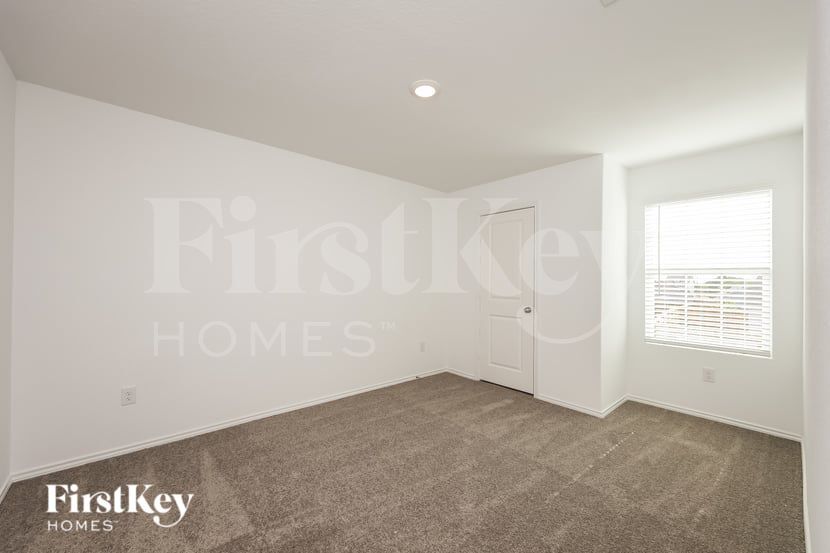 Building Photo - 7383 Cultivator Way
