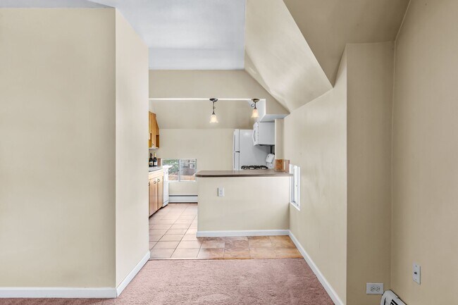 Building Photo - 1151 Monroe St