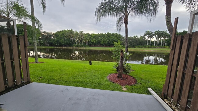 Building Photo - 2213 Salerno Cir