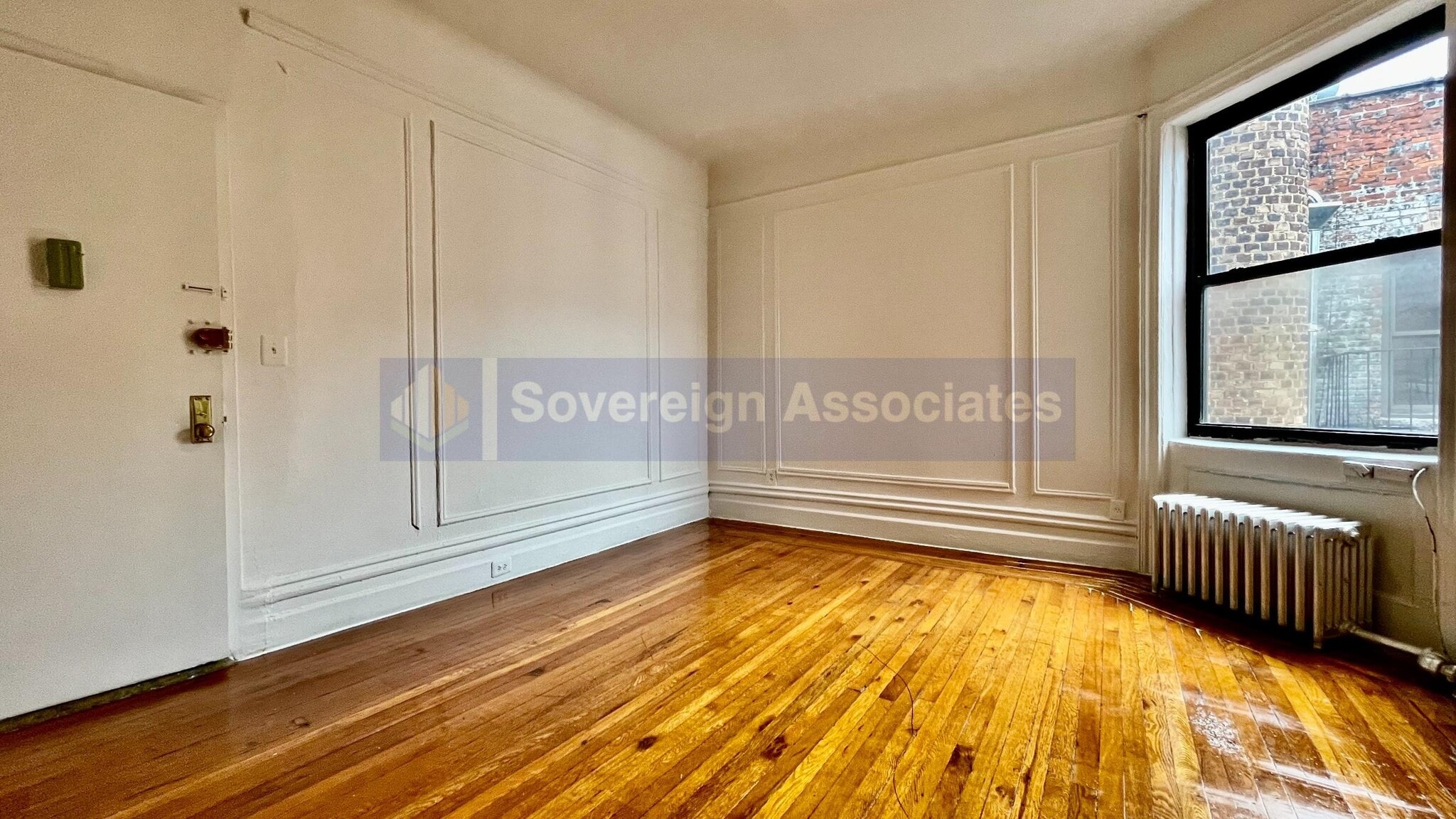 Building Photo - 45 Tiemann Pl