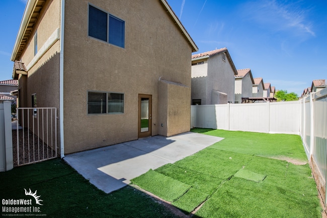 Building Photo - Beautiful 4Bdm 3.5Ba Home in East Las Vegas!