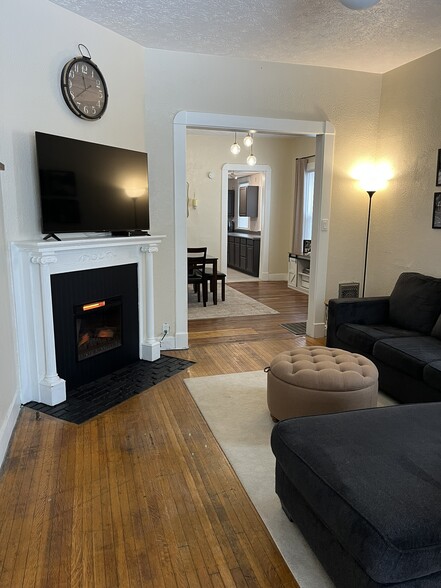 Building Photo - 1112 Newman St