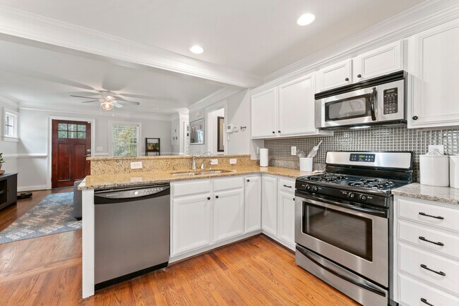 Building Photo - 3135 Alston Dr