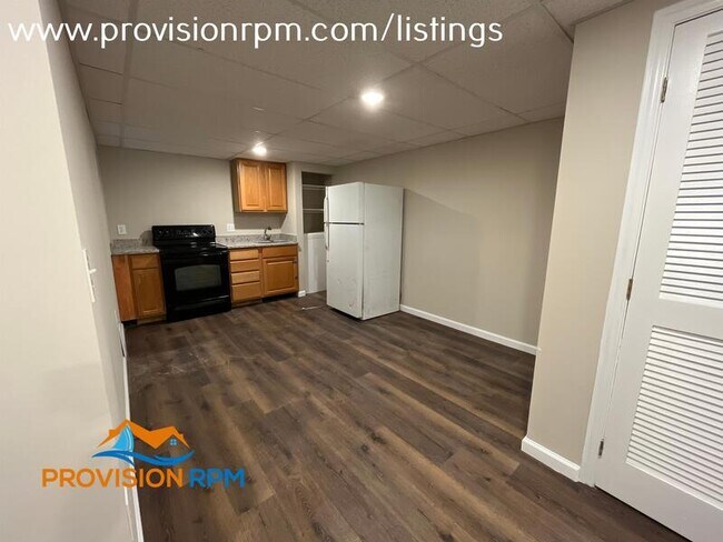 Building Photo - 928 Victory Avenue - C