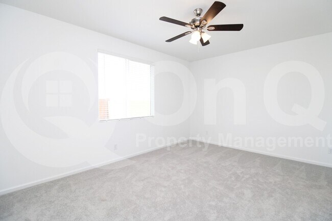 Building Photo - 4715 E Danta St