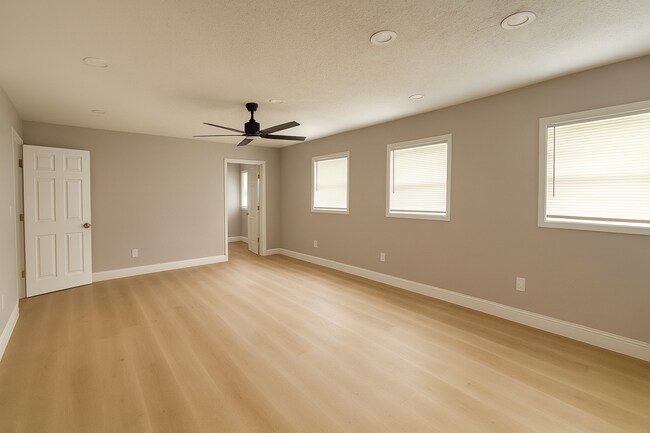 Building Photo - NEWLY RENOVATED 3 BEDROOM, 2 BATH HOME – ALL UTILITIES INCLUDED & NO HOA!