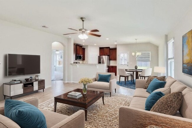 Building Photo - 145 Pine Island Ln