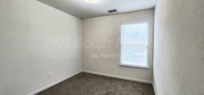 Building Photo - 288 Brookview Dr