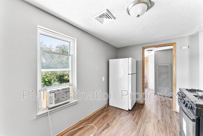 Building Photo - 9408 East 23rd St S
