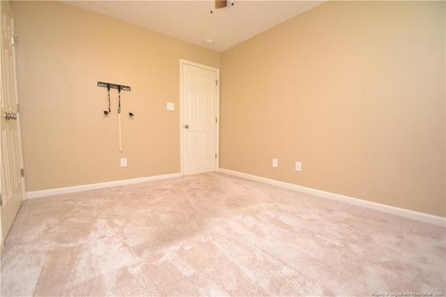 Building Photo - 5909 Royal Coach Ct