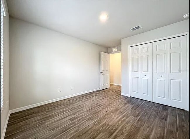 Building Photo - 1492 Biscayne Dr