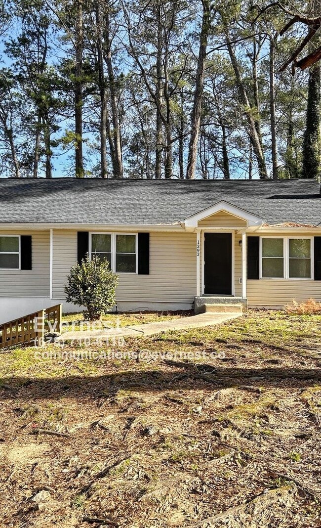 Primary Photo - 1393 Northwest Dr NW