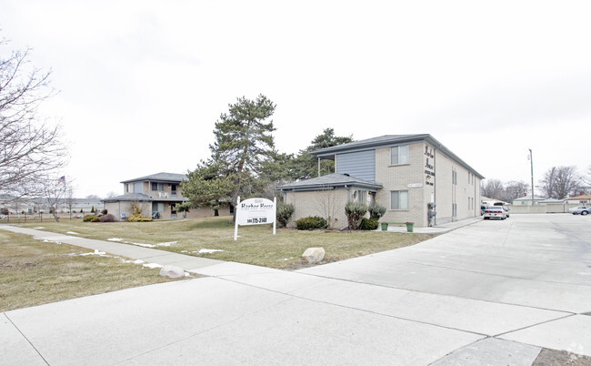 Primary Photo - Harbor House Apartments