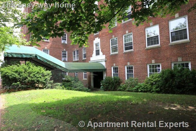 Building Photo - 1716 Cambridge St