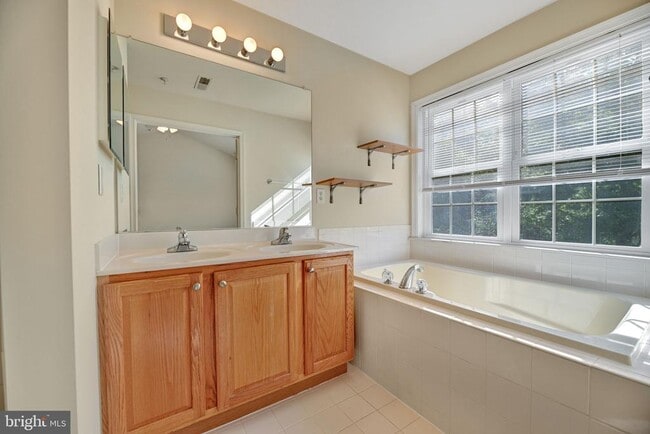 Building Photo - 5428 Marshalls Choice Dr