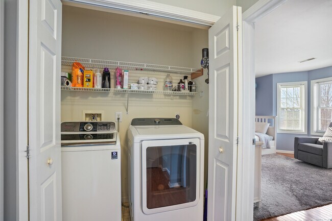 Building Photo - 1406 Pinnacle Way