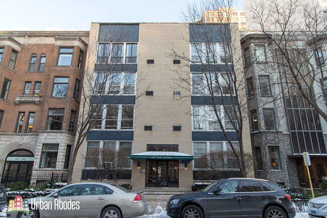 Building Photo - 1425 N Dearborn St