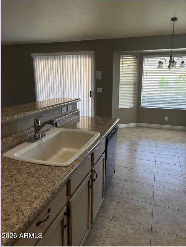 Building Photo - 2316 E San Tan Dr