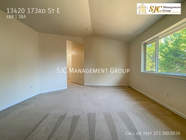 Building Photo - 13420 173rd St E