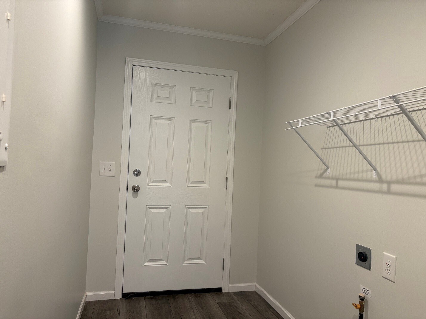 Building Photo - 327 Green Park Cir