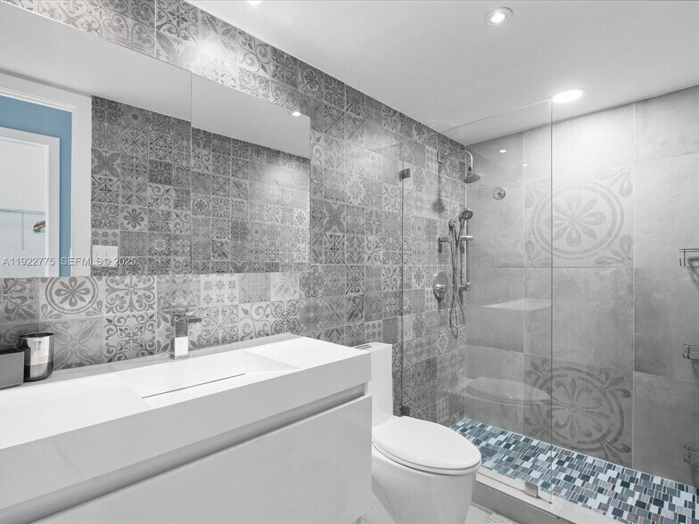 Building Photo - 19370 Collins Ave