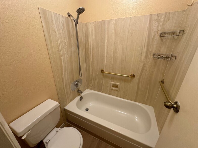 Building Photo - 8080 E Speedway Blvd