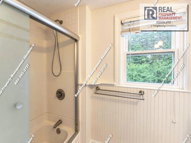 Building Photo - Charming 3-Bedroom Single-Family Home for Rent – Great Location in Nashua, NH