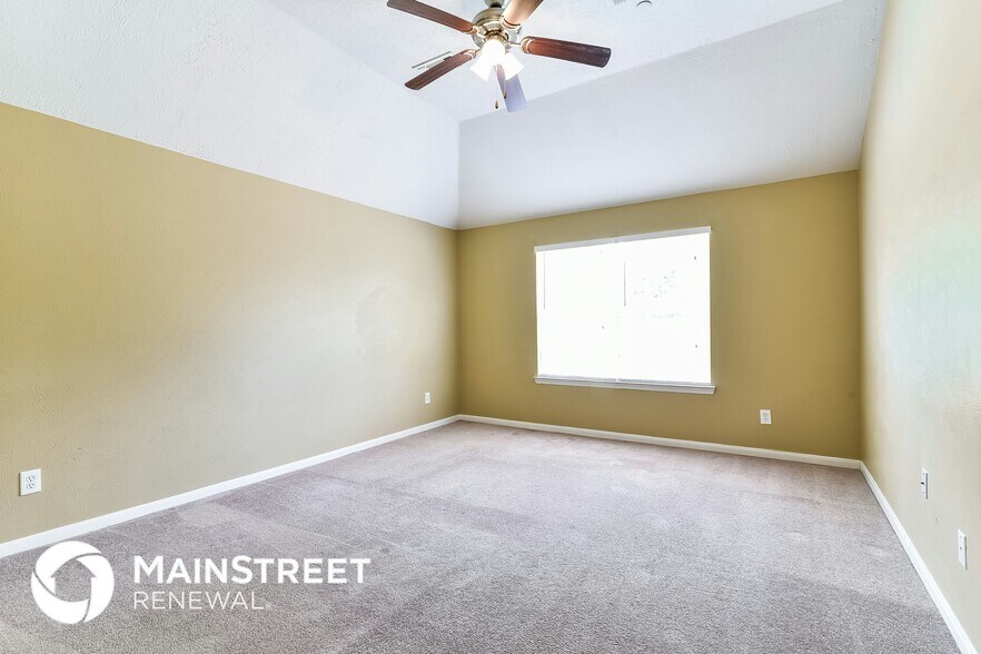 Building Photo - 18415 Green Cypress Ct