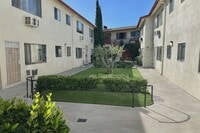 Building Photo - 18546 Clark St