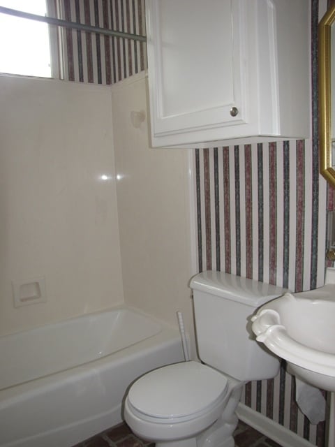 Building Photo - WHITE OAK ESTATES-SOUTHEAST BATON ROUGE!