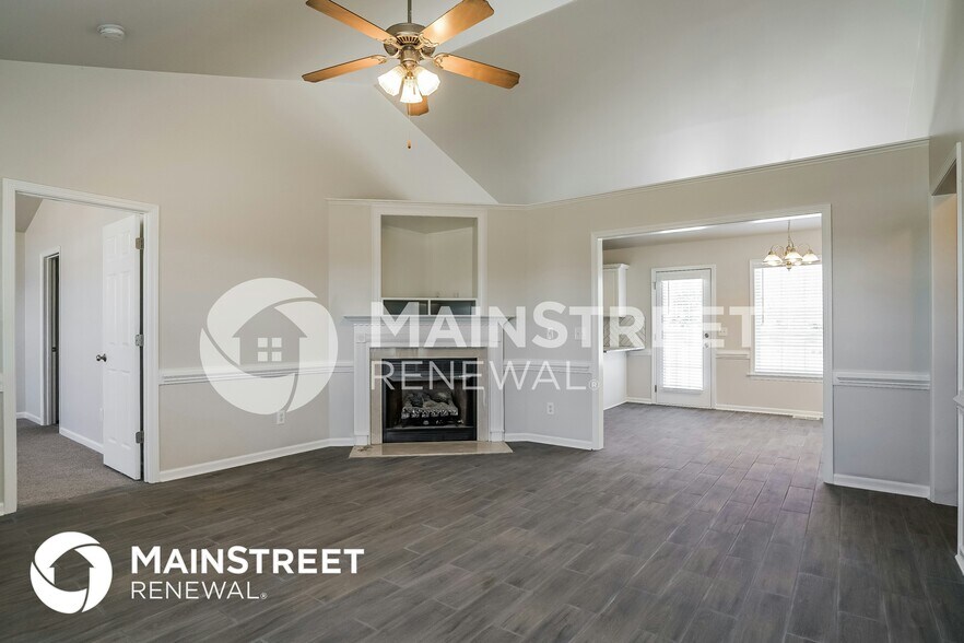 Building Photo - 398 Water Oak Dr