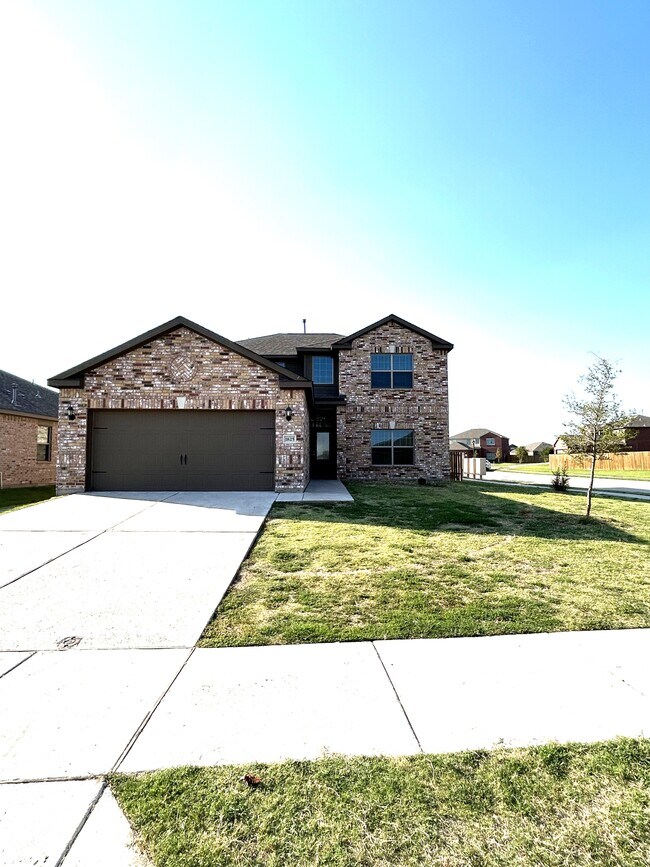 Primary Photo - 1825 Liam Dr